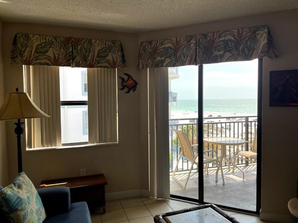Beachfront Condo Ocean View St. Pete Beach Kültér fotó