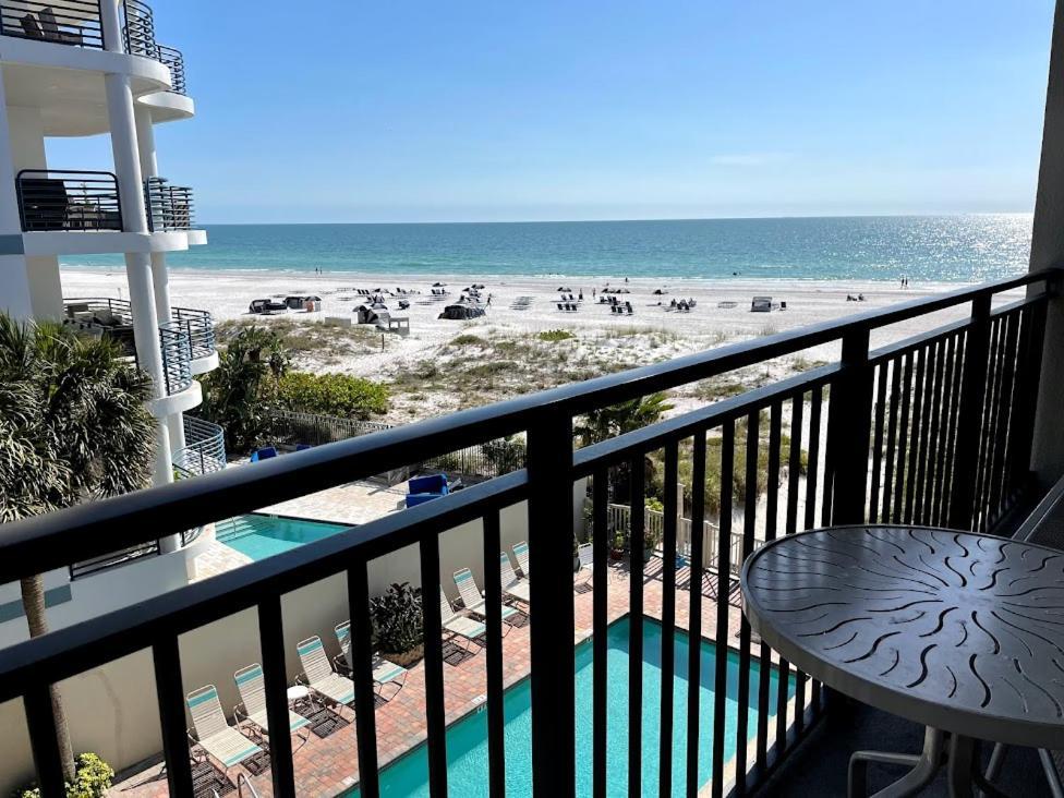 Beachfront Condo Ocean View St. Pete Beach Kültér fotó