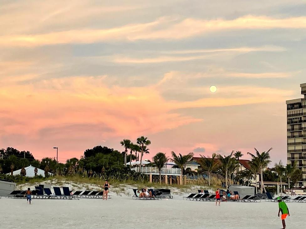 Beachfront Condo Ocean View St. Pete Beach Kültér fotó